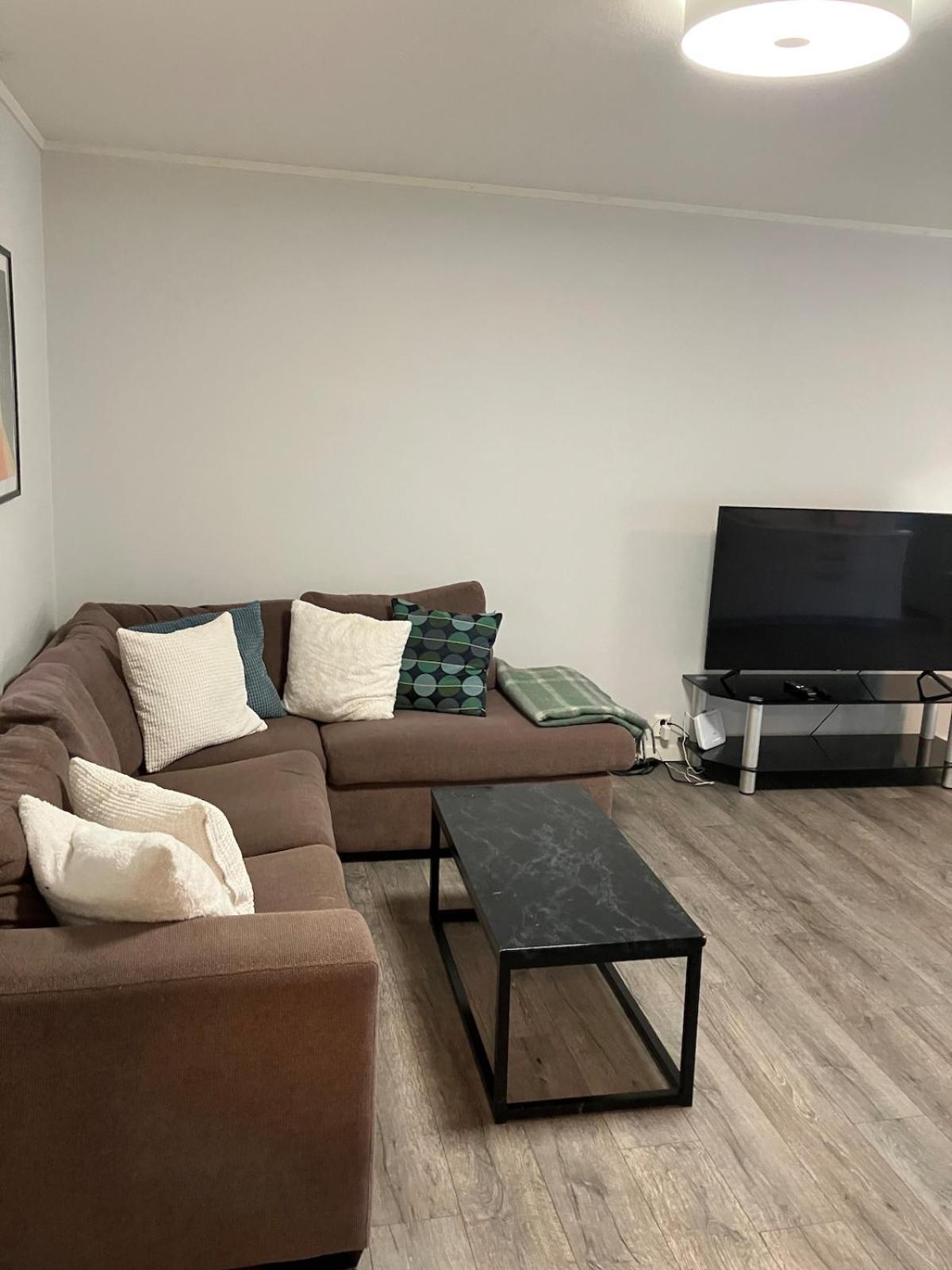 3br Penthouse In Center With Free Parking Leilighet