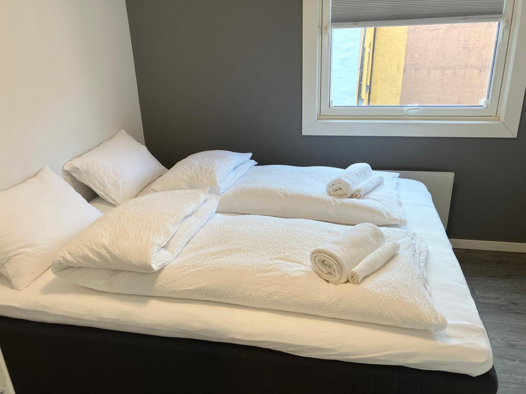 Lejlighed 3br Penthouse In Center With Free Parking *